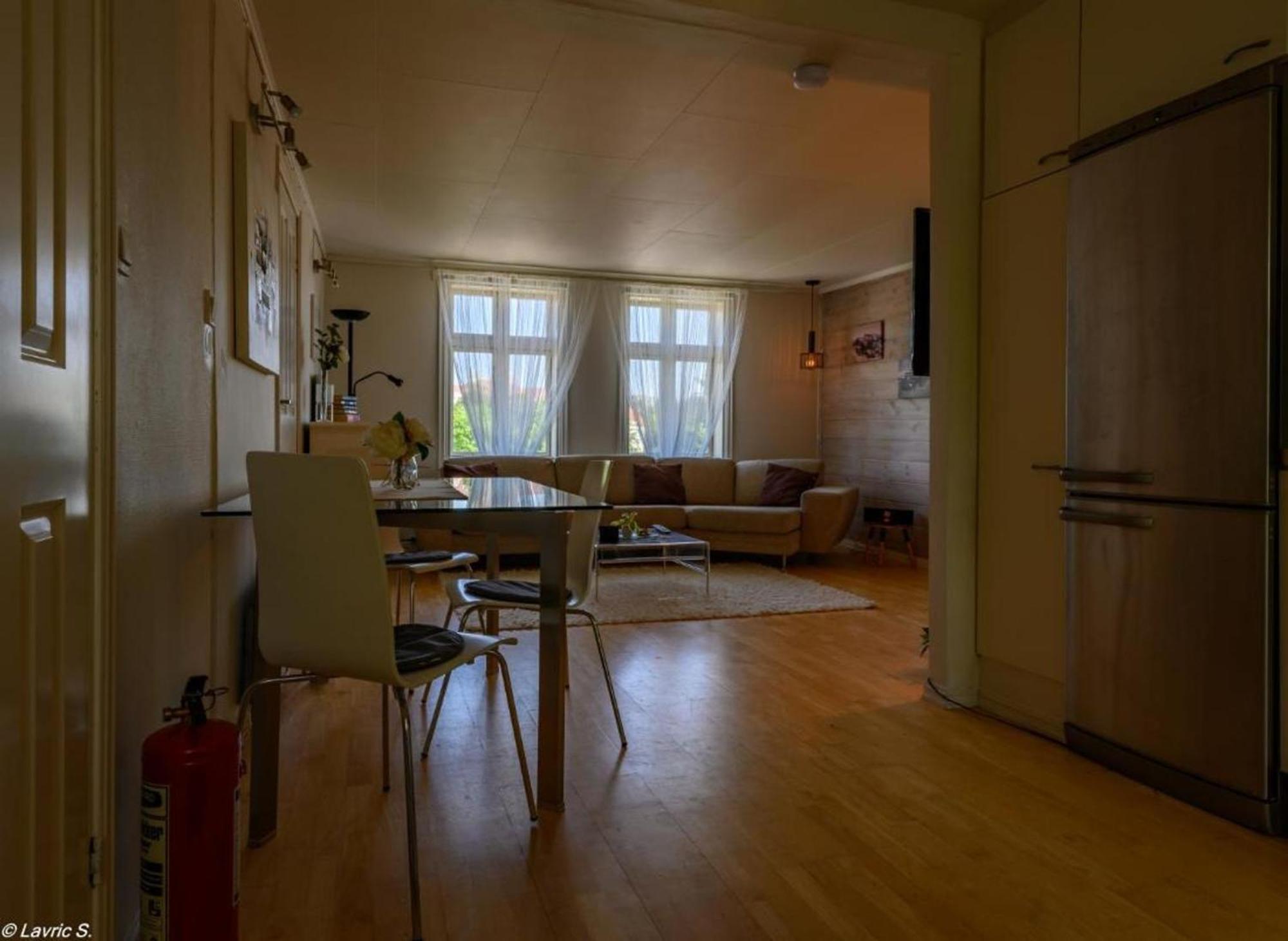 Nicolas Apartment 2 Nice And Cozy Central 3 Rooms Stavanger Exterior photo